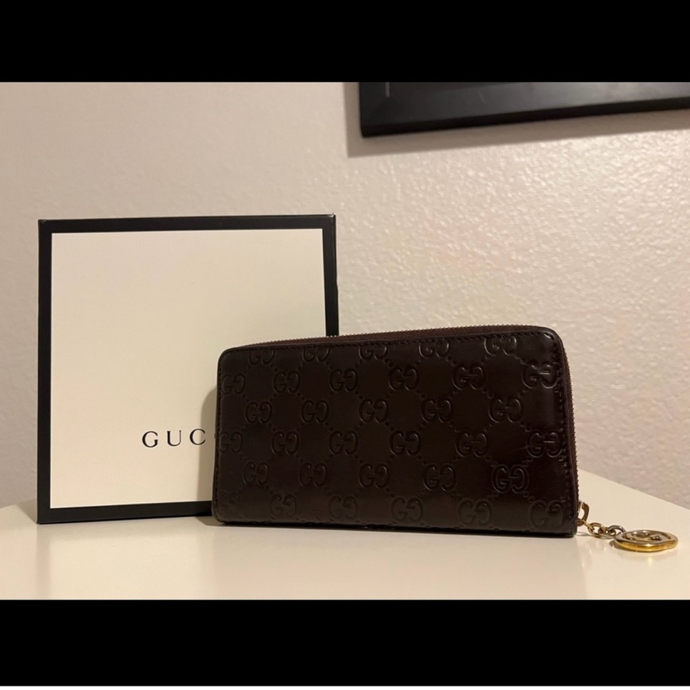 Authentic Shima GG Leather Zip Around Long Wallet